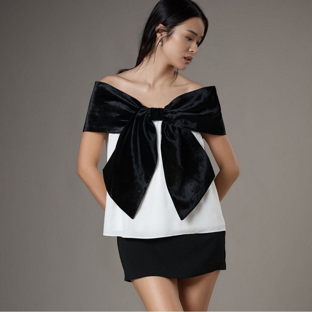 Anthropologie (S) Mare Mare Colorblock Off The Shoulder Velvet Bow Winter Top